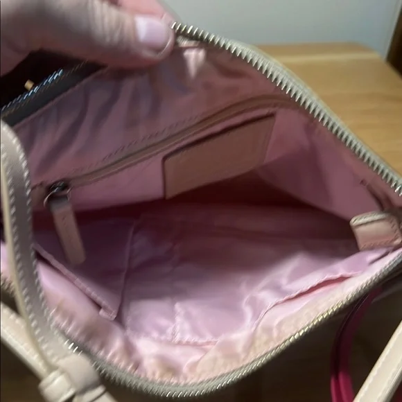 Coach Shoulder Bag - Picture 6 of 8